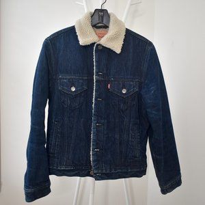 Levi's VINTAGE FIT SHERPA TRUCKER JACKET